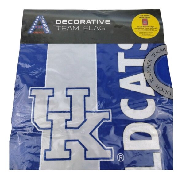 Breeze Decor UK Kentucky Wildcats Garden Flag Banner All Weather 12 x 18 inch - Picture 1 of 9